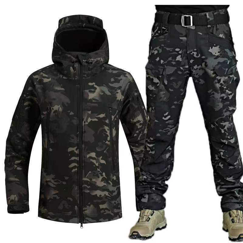 Explore the Great Outdoors with Our Outdoor Thermal Suit Special Camouflage